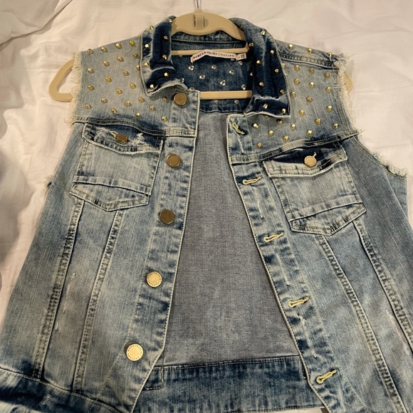 NWOT Romeo and Juliet Couture denim vest large - Picture 1 of 6